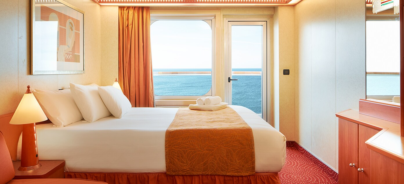 Balcony cabin
