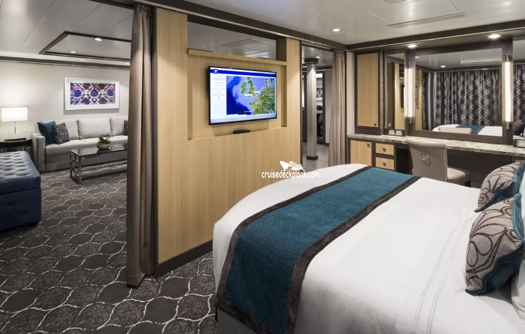 Crown Loft Suite cabin