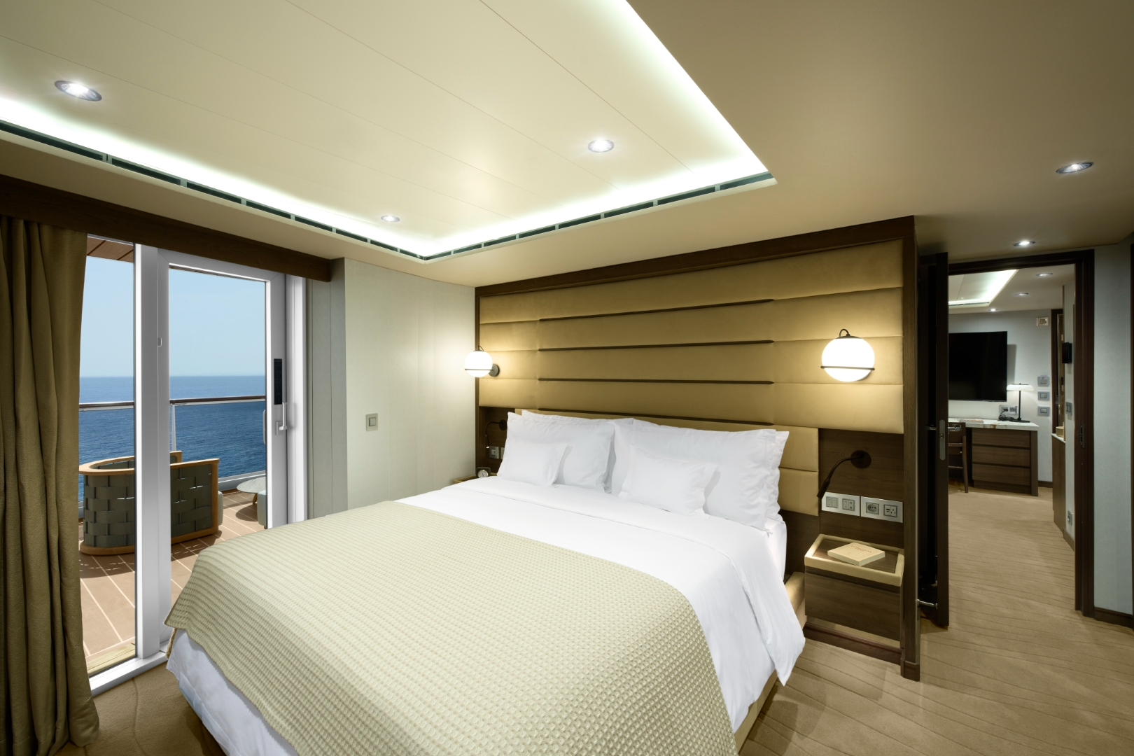 Ocean Grand Terrace Suite cabin