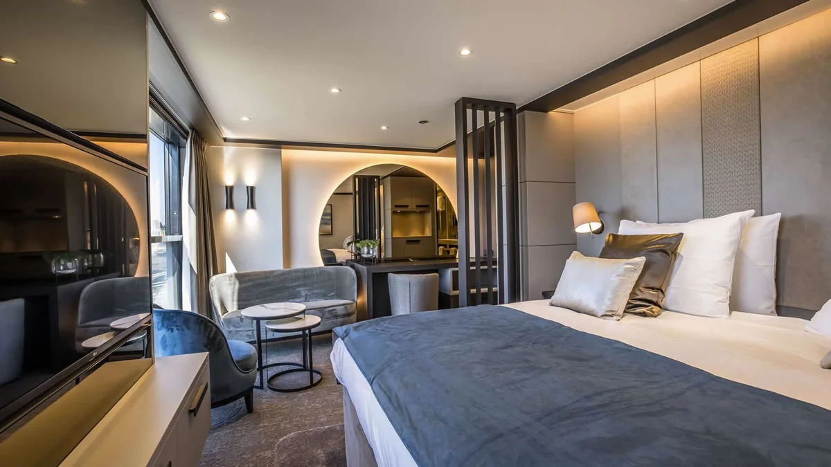 Owners Suite cabin