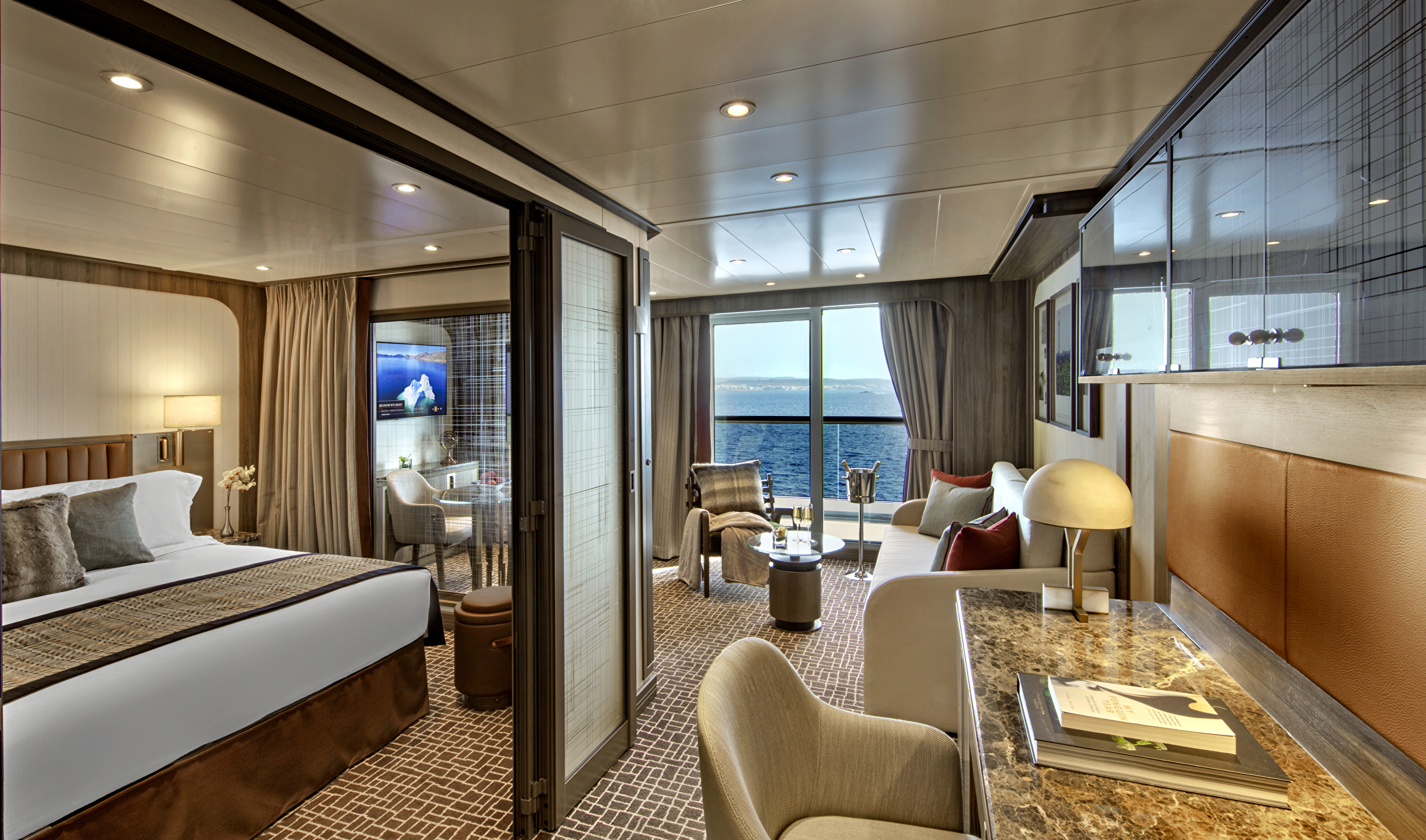 Grand Wintergarden Suite cabin