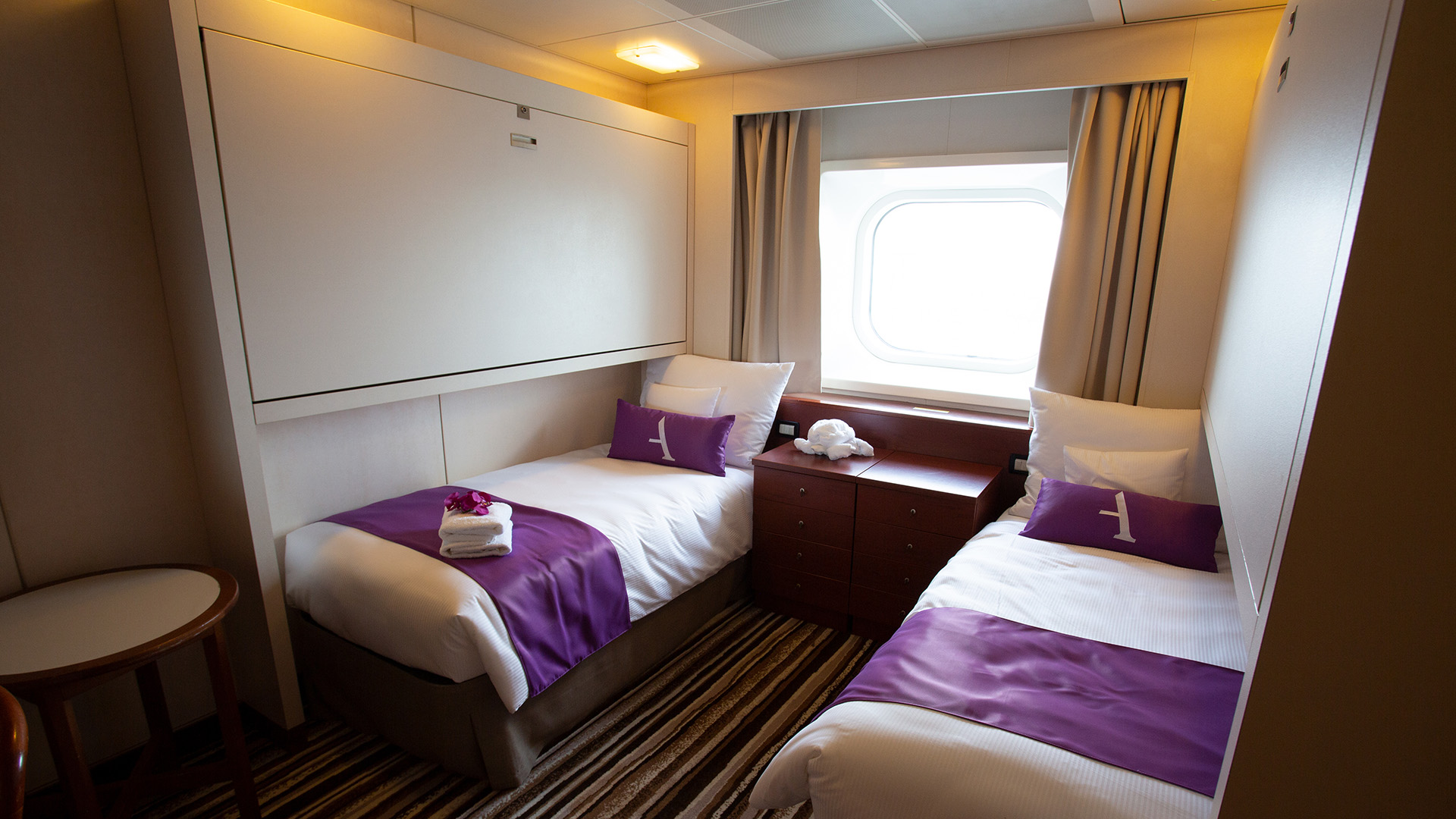 Ocean View Cabin - Obstructed View (Midship - Deck 8) cabin