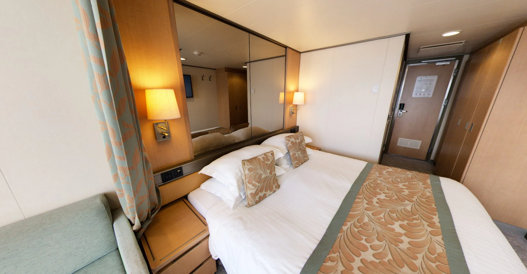 Balcony QF cabin