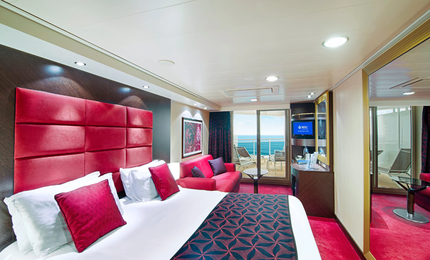 PREMIUM SUITE AUREA cabin