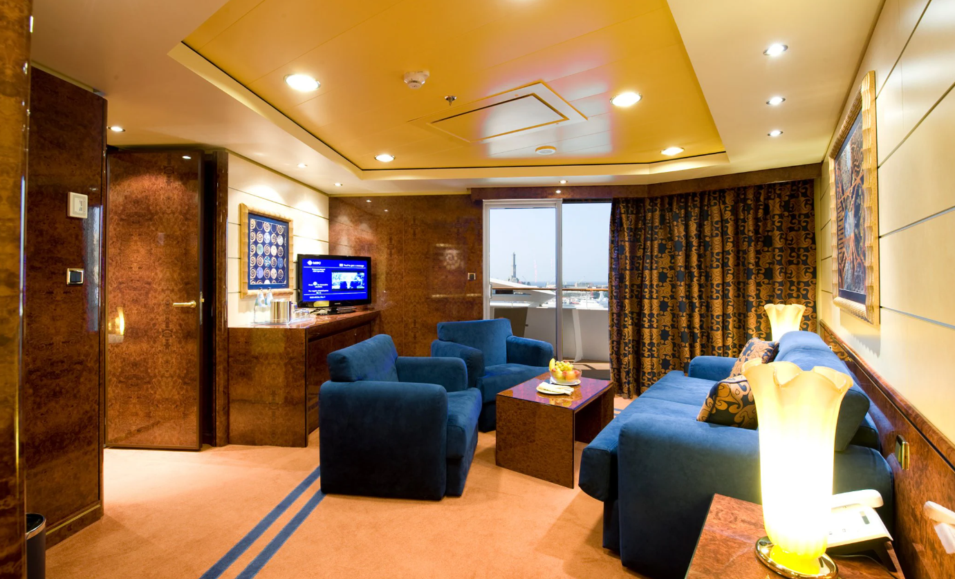 MSC YACHT CLUB ROYAL SUITE cabin