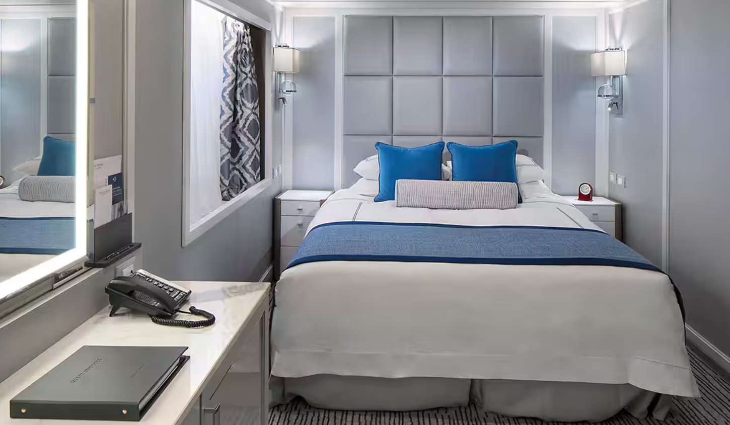 Deluxe Ocean View Stateroom cabin