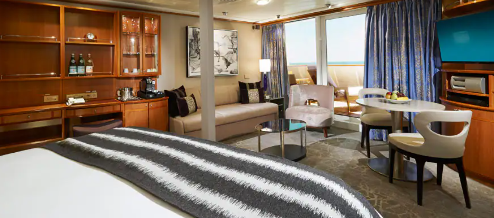 Club Balcony Suite cabin