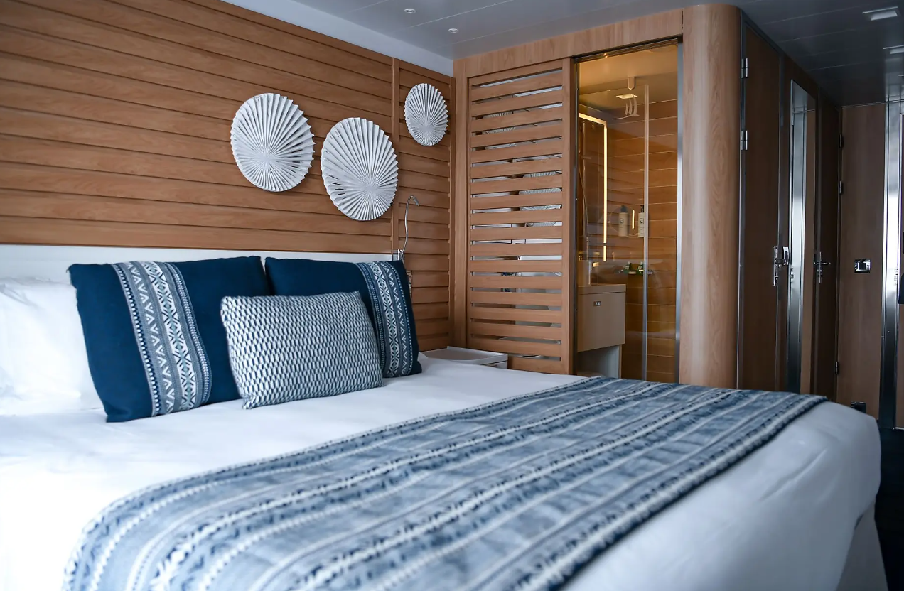 Balcony 8 cabin
