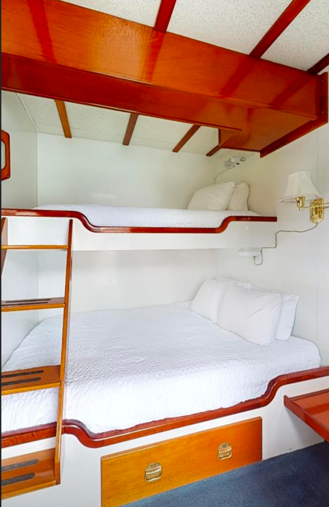 Outside/Oceanview SDQ cabin