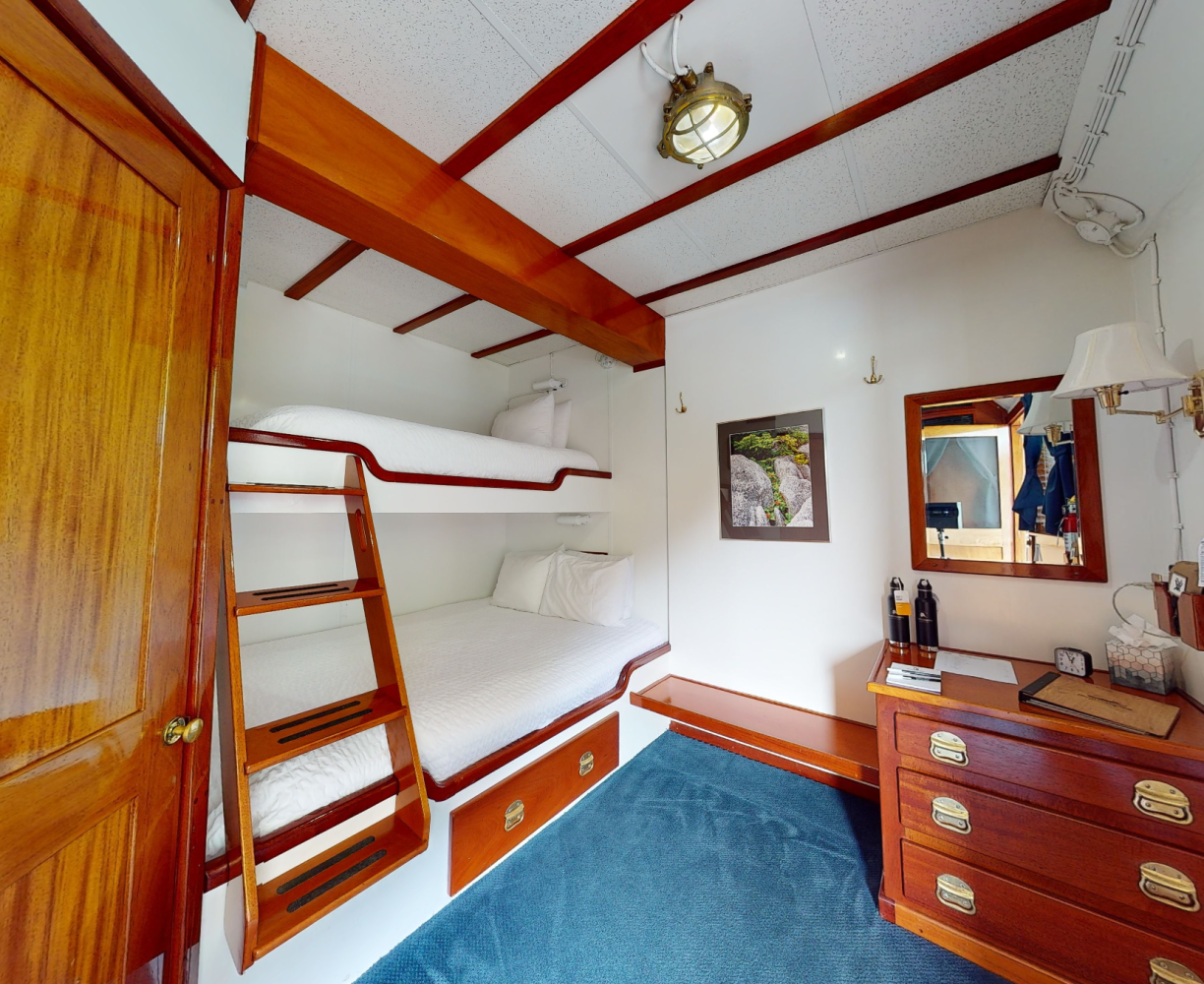 Outside/Oceanview MDQ cabin
