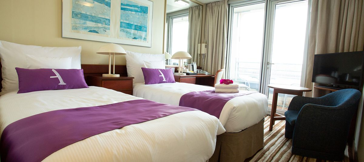 Balcony cabin
