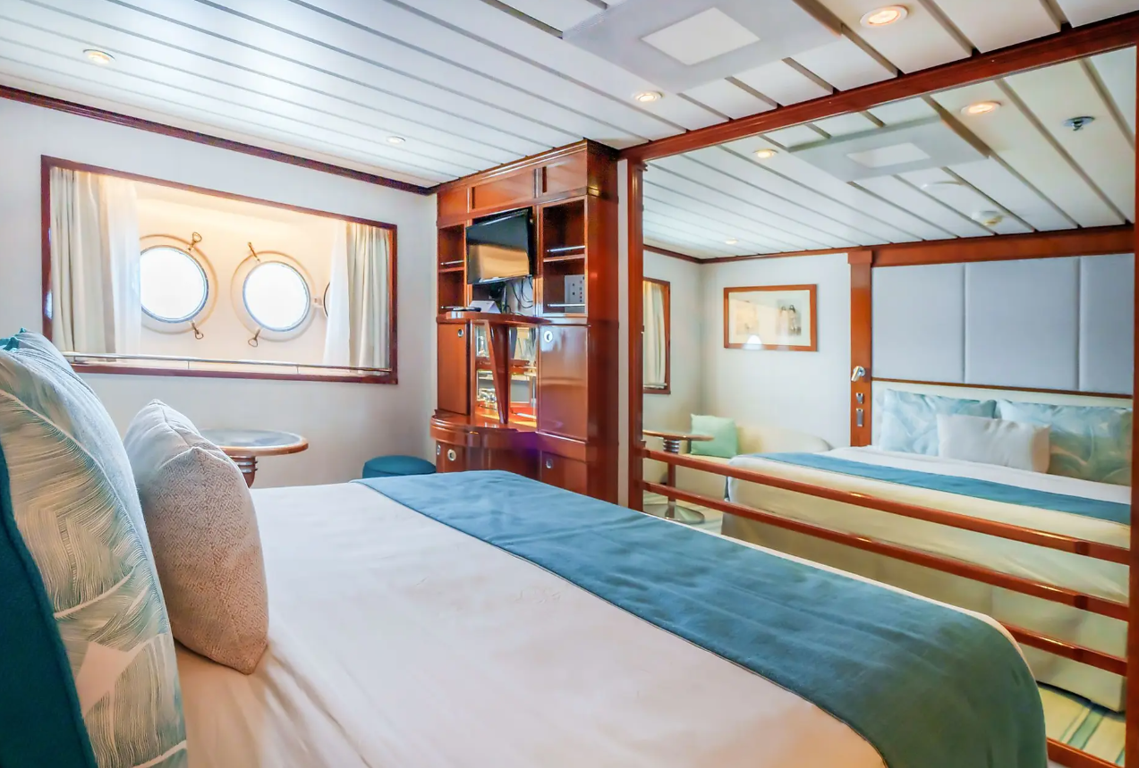 Outside/Oceanview 8 cabin