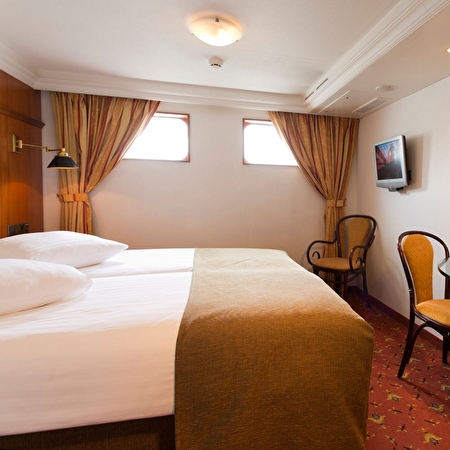 Standard Cabin - Emerald Deck