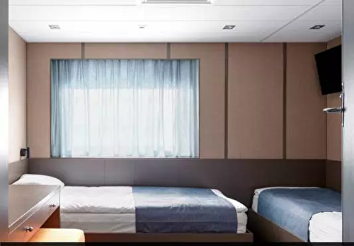 Twin Deluxe Cabin