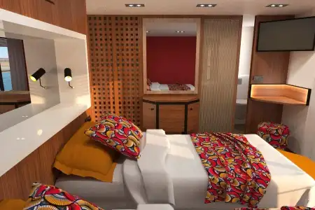 Main deck 2 beds