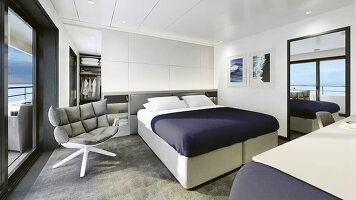 Deluxe Balcony Suite