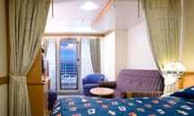 Deluxe Family Stateroom with Verandah (04) Deluxe Family Stateroom with Verandah (04)