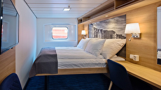  Polar Outside cabin