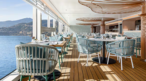 Waves Grill