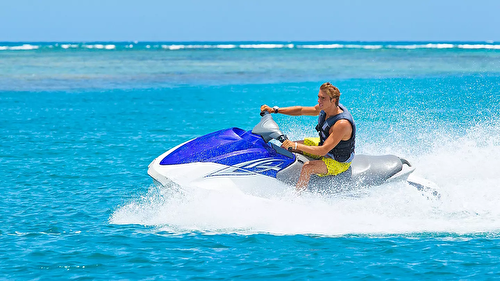 WAVE 'HELLO' TO THRILLS