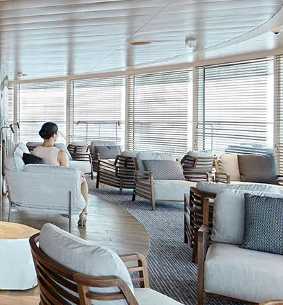 The panoramic lounge