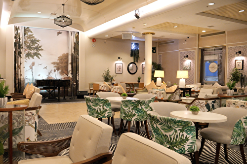The Botanical Lounge