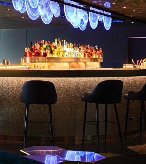 Cocktail Bar - On The Rocks
