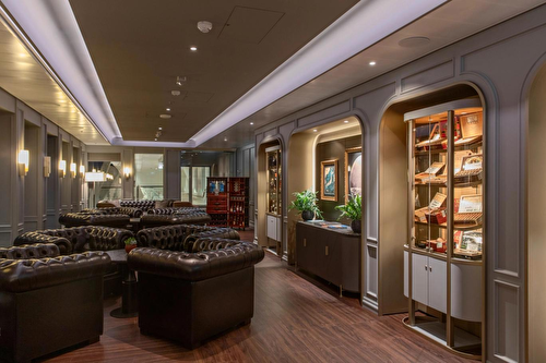 Connoisseur’s Corner 