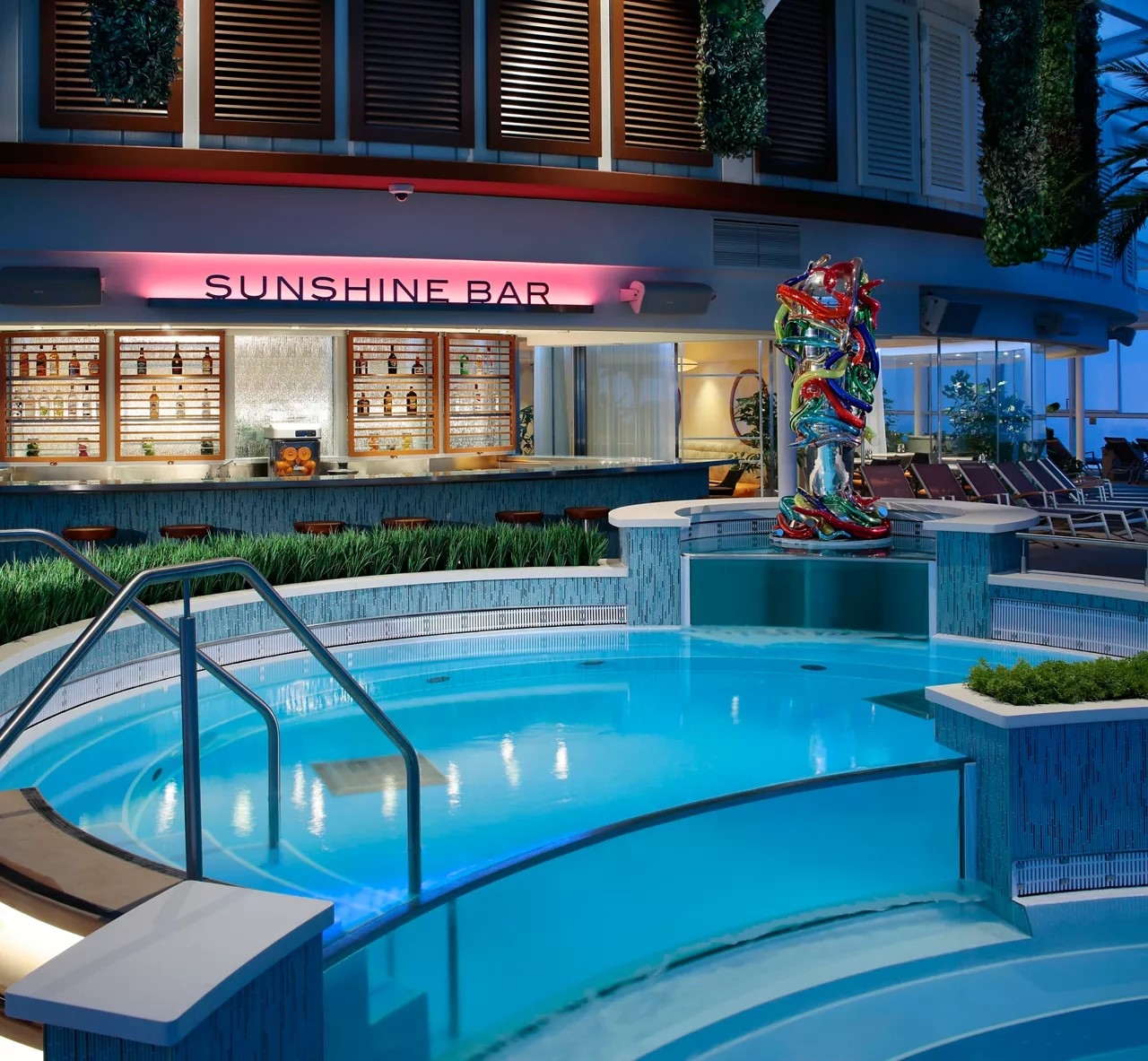 Sunshine-Bar-night-glass-sculpture-pool-empty