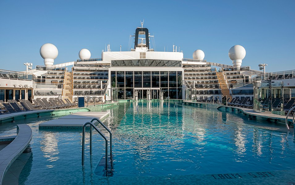 msc-world-america-la-plage-pool