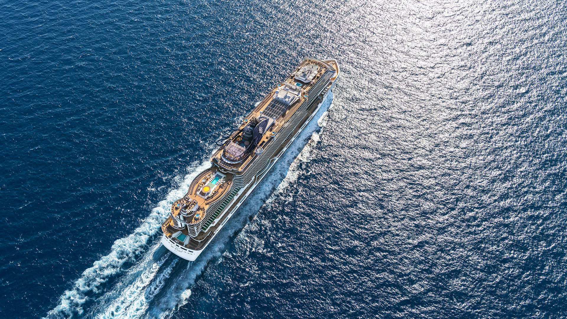 MSC Seaview på havet
