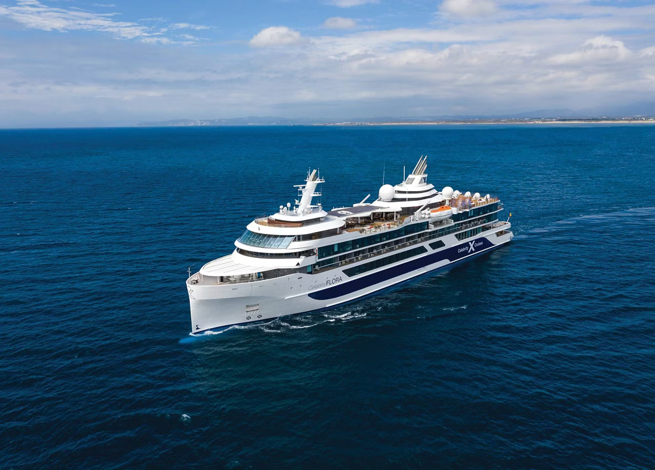 Navio Celebrity Flora