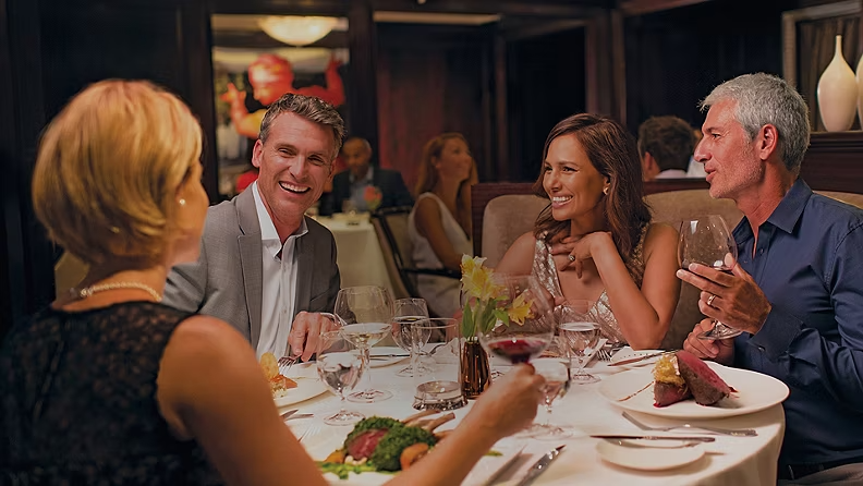 onboard-dining