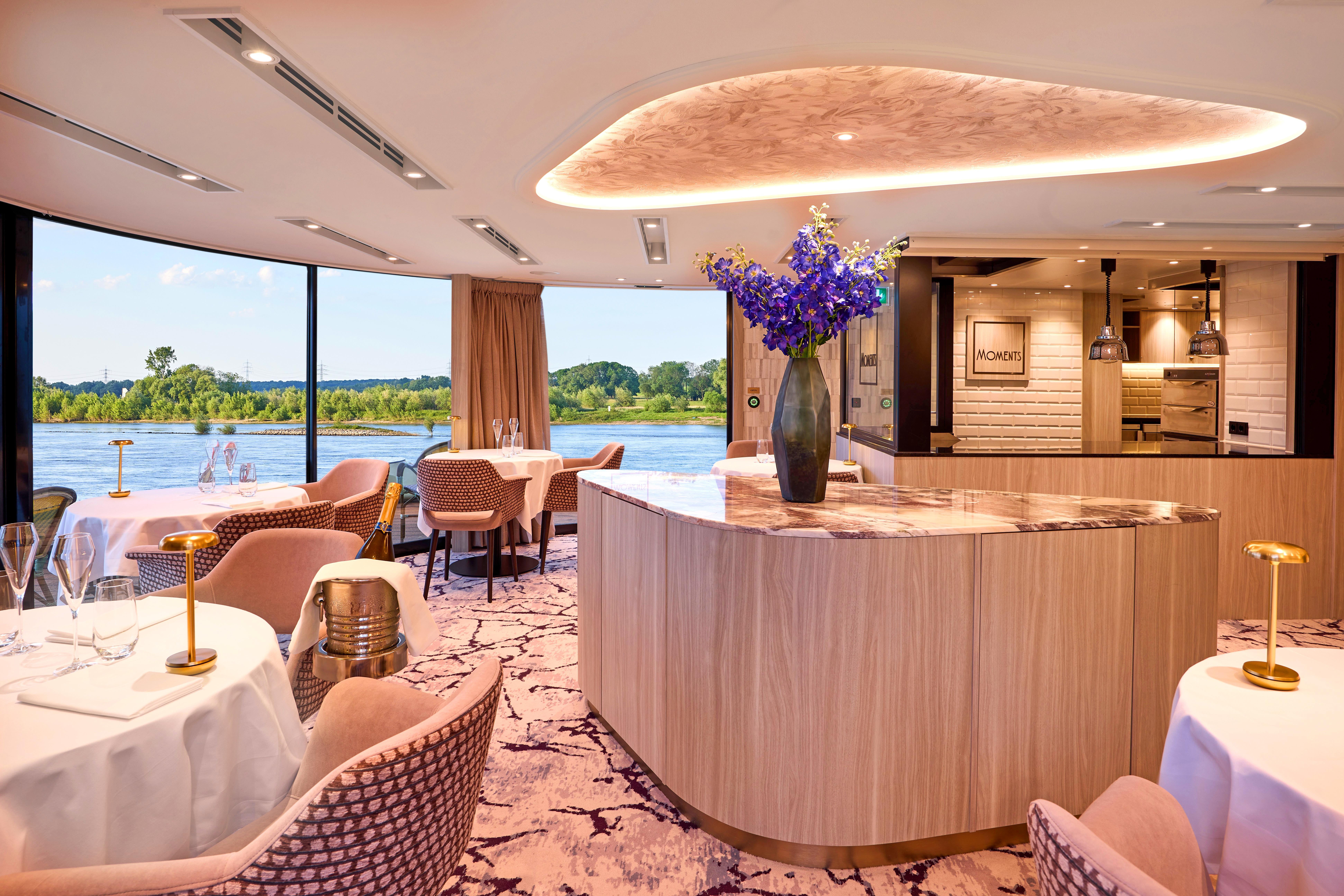 Viva Beyond Restaurant Moments