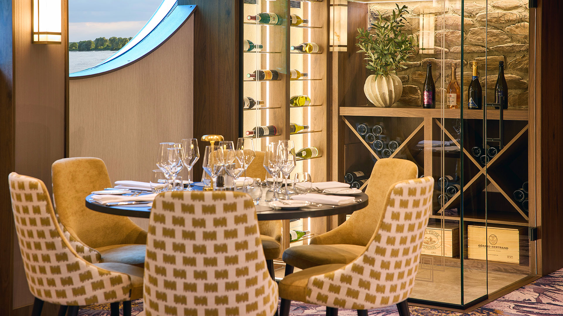 Viva Beyond restaurant Riverside