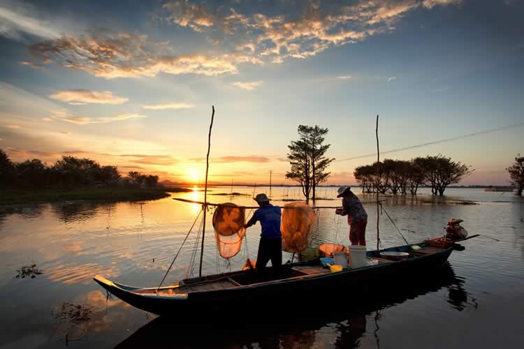 Fishing on the Mekong