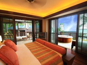 Centara Grand Beach Resort & Villas