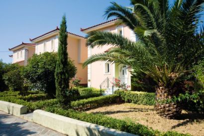 Holidays To Olive Garden Apartments Lassi Olive Garden Apartments