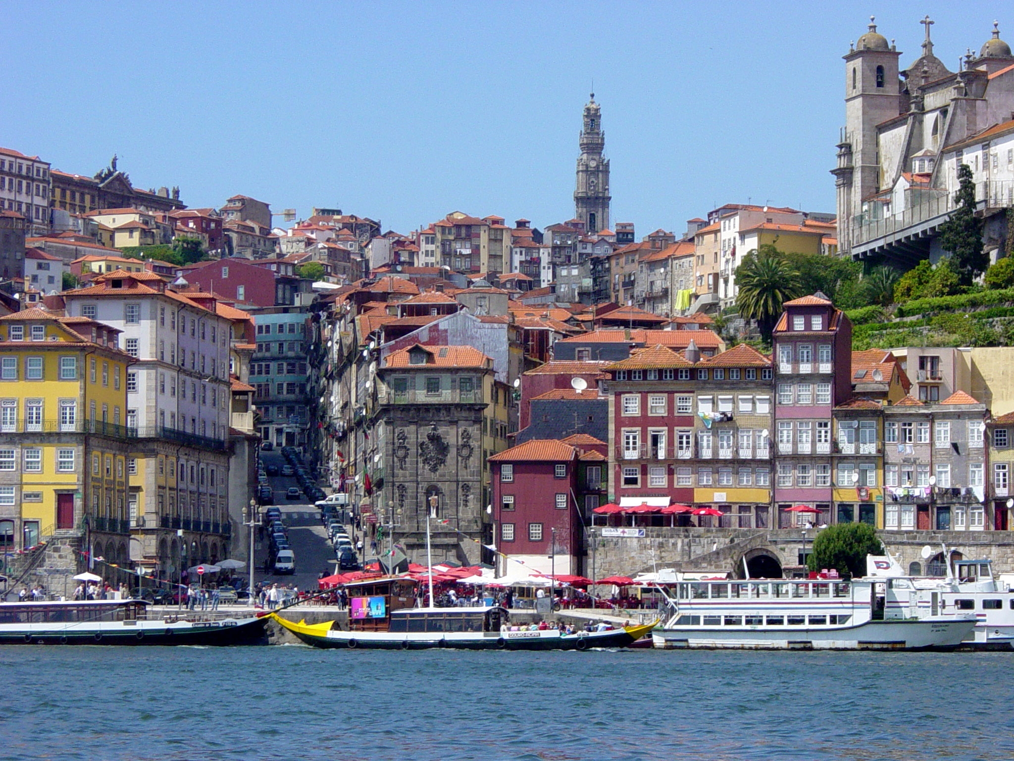 Португалия фото. Oporto Португалия. Португалия Лиссабон порт. Столица Португалии порту. Барейро Португалия.