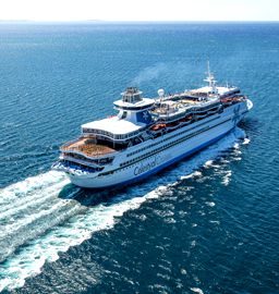 Cruise Holidays in Greece