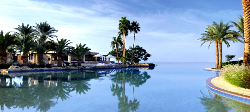 Hotel: 5 Star Movenpick Resort & Spa