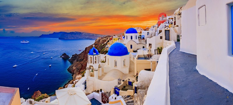 Blog | 7 Restaurants To Try In Santorini