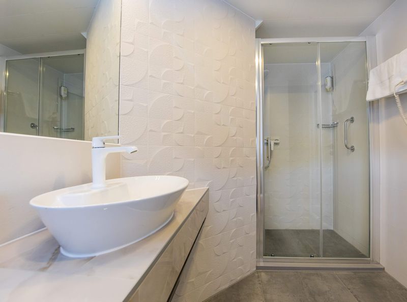 MS Yolo Adriatic Cruise