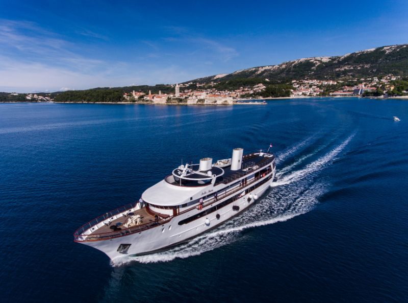 MS Stella Maris Cruise