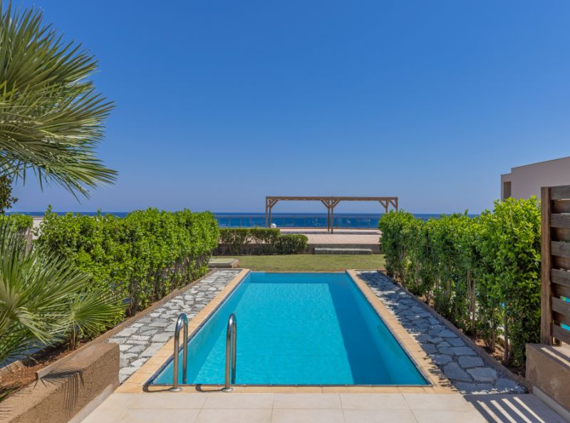 Kresten Royal, Greece