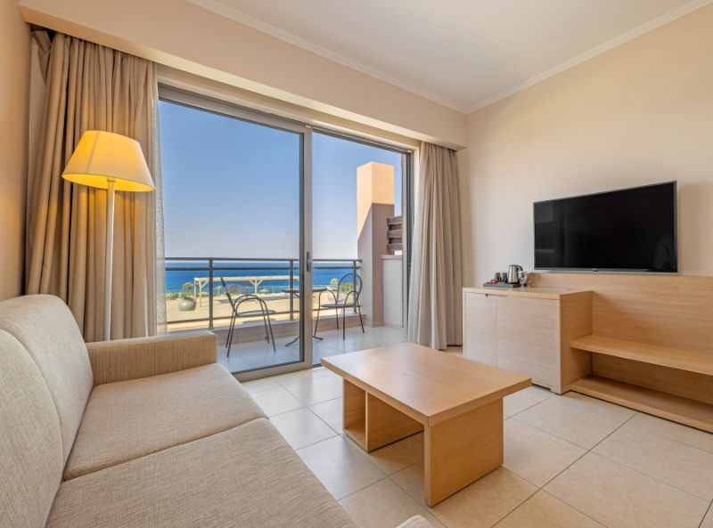 Kresten Royal, Greece