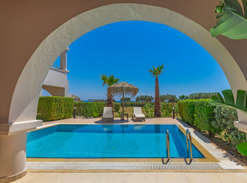 Kresten Royal, Greece