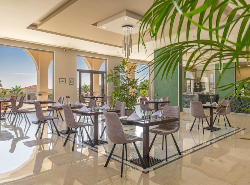 Kresten Royal, Greece