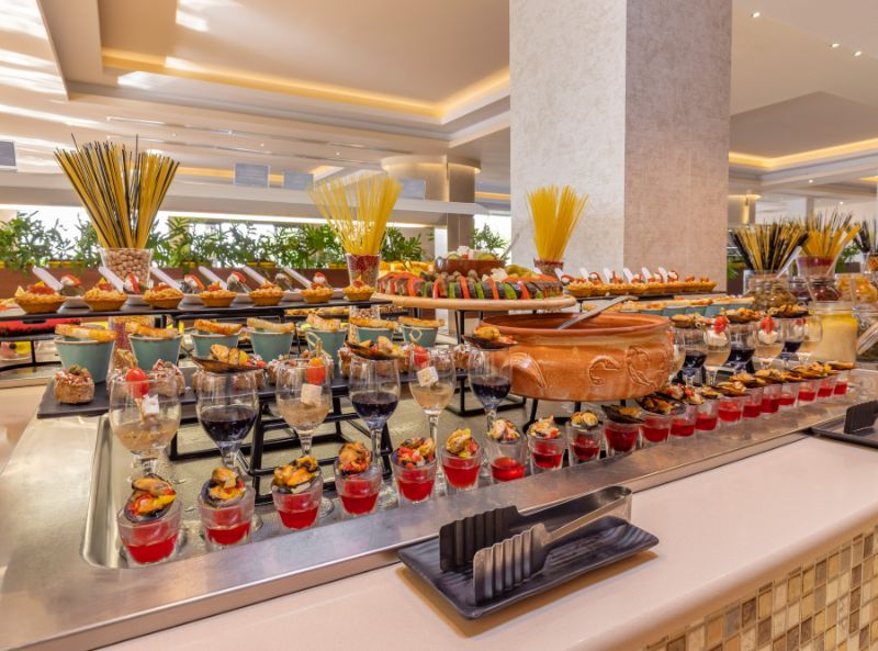 Kresten Royal, Greece