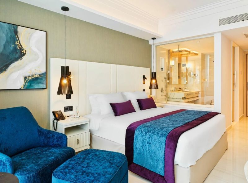 Amanti MadeForTwo, Cyprus